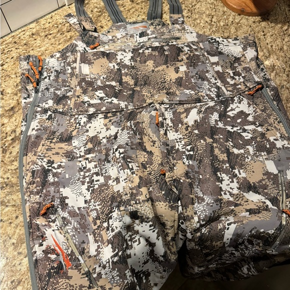 Sitka Bibs and jacket. See sizing info in description. - Picture 2 of 2